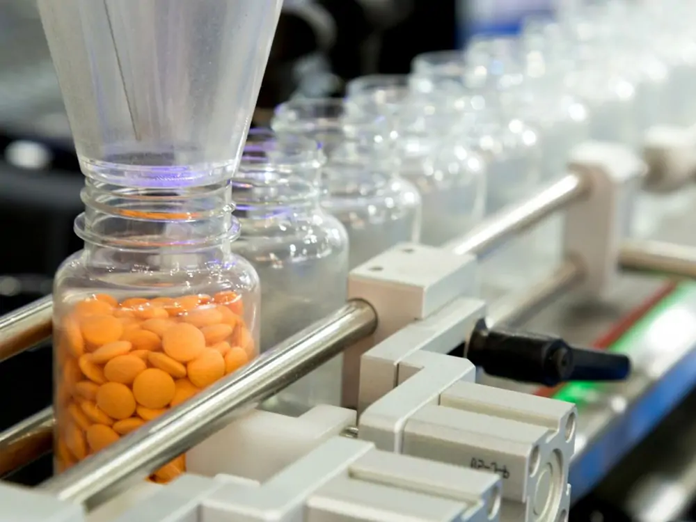 What is a Contract Supplement Manufacturer